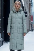 Оптом Пальто утепленное стеганное зимнее с капюшоном женское зеленого цвета 9609Z