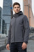 Оптом Ветровка мужская софтшелл виндстоппер с капюшоном спортивная темно-серого цвета 9615_1TC