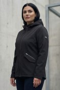 Оптом Ветровка женская софтшелл большого размера с капюшоном ветрозащитная черного цвета 9620_1Ch, фото 3