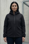 Оптом Ветровка женская софтшелл большого размера с капюшоном ветрозащитная черного цвета 9620_1Ch