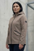 Оптом Ветровка женская софтшелл большого размера с капюшоном ветрозащитная светло-коричневого цвета 9620_1SK, фото 3
