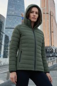 Оптом Куртка женская гибридная стёганая с капюшоном с графеновой подкладкой цвета хаки 9622_1Kh