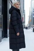 Оптом Пальто утепленное стеганное зимнее с капюшоном женское черного цвета 9627Ch, фото 2