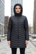 Оптом Куртка женская удлинённая стёганая с капюшоном и графеновой подкладкой черного цвета 9628_1Ch, фото 3