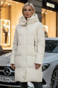 Оптом Куртка зимняя женская с капюшоном удлиненная стеганная бежевого цвета 9629B