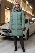 Оптом Куртка зимняя женская с капюшоном удлиненная стеганная зеленого цвета 9629Z, фото 4