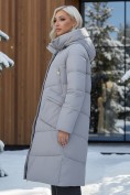 Оптом Пальто утепленное стеганное зимнее с капюшоном женское серого цвета 9639Sr, фото 2