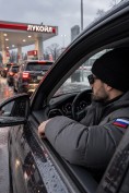 Оптом Мужская зимняя стёганая куртка с графеновой подкладкой серого цвета 9651Sr, фото 4